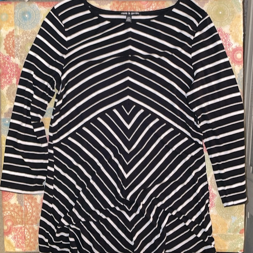 Cable & Gauge Women’s Striped Long Sleeved Top
